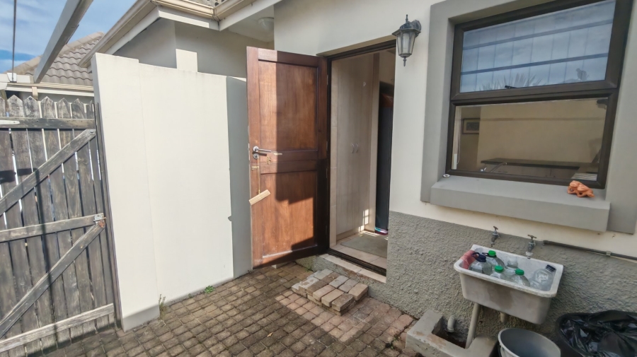 2 Bedroom Property for Sale in Blue Mountain Village Western Cape